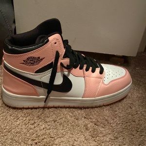 Pink Women’s Jordan 1
